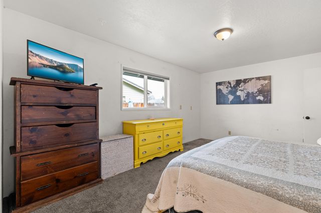 640 Malabar Street, Central Point, OR 97502