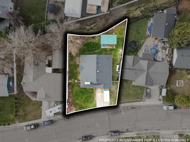 640 Malabar Street, Central Point, OR 97502