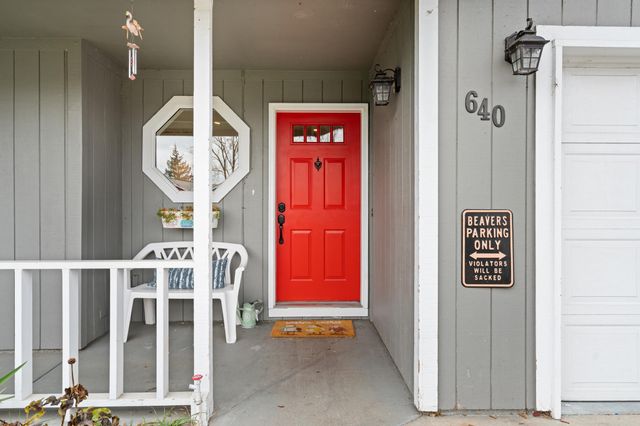 640 Malabar Street, Central Point, OR 97502