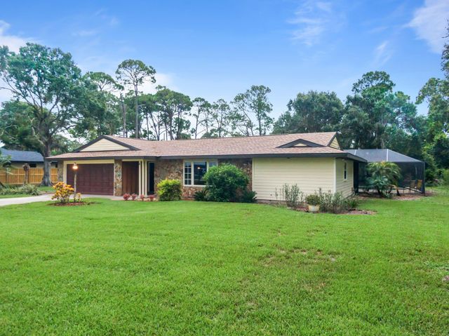 8480 Hidden Pines Road, Fort Pierce, FL 34945