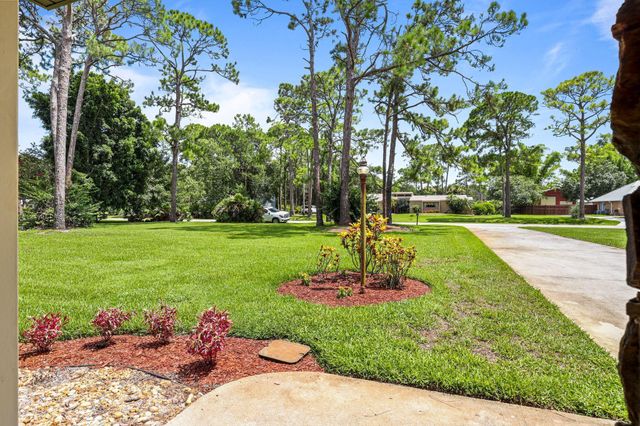 8480 Hidden Pines Road, Fort Pierce, FL 34945