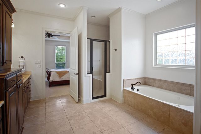 21882 Syrah Ln, Tyler, TX 75703