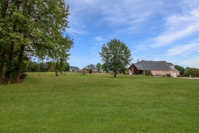 21882 Syrah Ln, Tyler, TX 75703