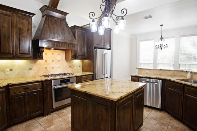 21882 Syrah Ln, Tyler, TX 75703