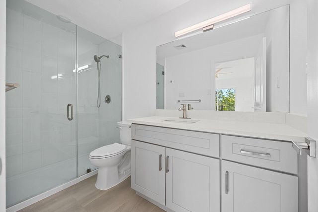 1905 Cedar Ridge DR A, Austin, TX 78741