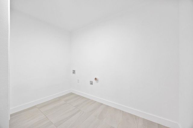 1905 Cedar Ridge DR A, Austin, TX 78741