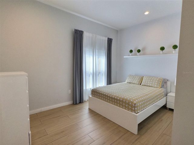 4630 CLASSIQUE DRIVE, Sarasota, FL 34243