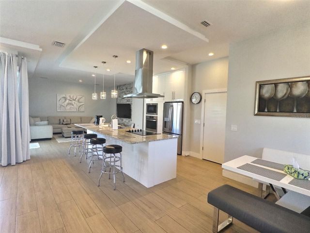 4630 CLASSIQUE DRIVE, Sarasota, FL 34243