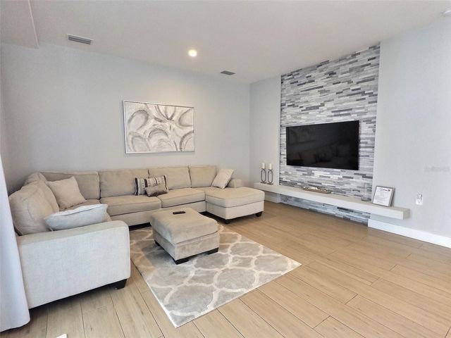 4630 CLASSIQUE DRIVE, Sarasota, FL 34243