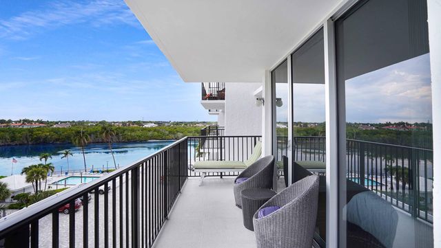 4750 S Ocean Boulevard 510, Highland Beach, FL 33487