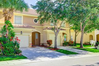 446 Rainbow Springs Terrace, Royal Palm Beach, FL 33411