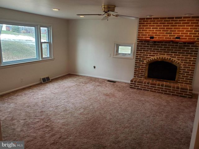 119 N MOUNT AIRY RD, Coatesville, PA 19320