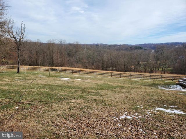 119 N MOUNT AIRY RD, Coatesville, PA 19320