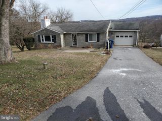 119 N MOUNT AIRY RD, Coatesville, PA 19320