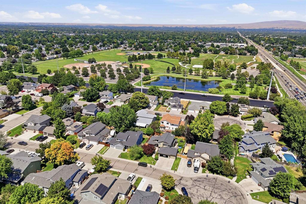 13922 W Dominion Ct, Boise, ID 83713 photo 2