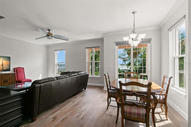 24 MANGROVE POINT, St Petersburg, FL 33705