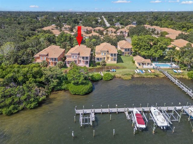 24 MANGROVE POINT, St Petersburg, FL 33705