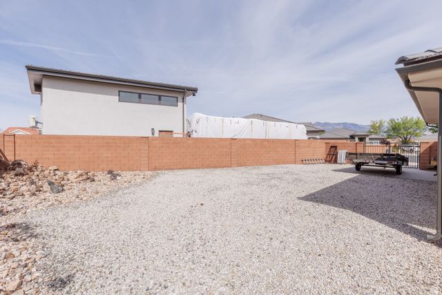 2639 W 400 N, Hurricane, UT 84737