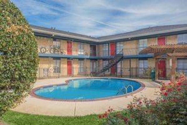 801 S Allen Genoa RD 25, South Houston, TX 77587