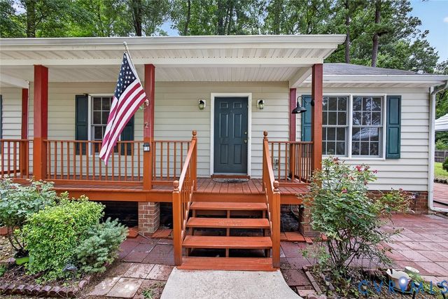 8395 Dell Ray Dr, Mechanicsville, VA 23116