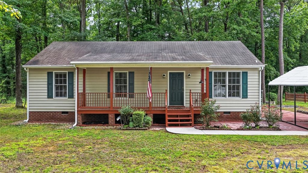 8395 Dell Ray Dr, Mechanicsville, VA 23116