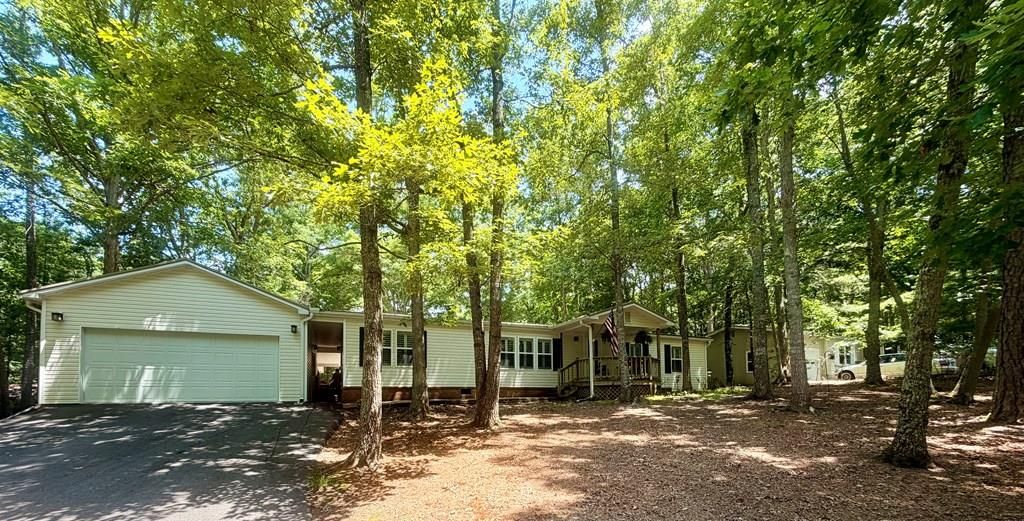 622 Lakeside Drive, Blairsville, GA 30512