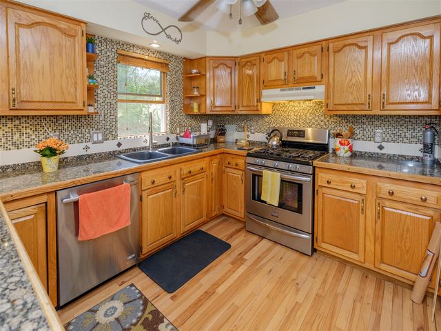 4060 S 5th Street, Kalamazoo, MI 49009