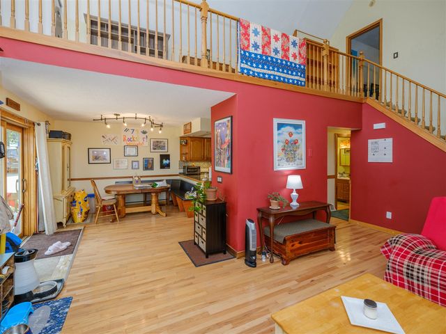 4060 S 5th Street, Kalamazoo, MI 49009