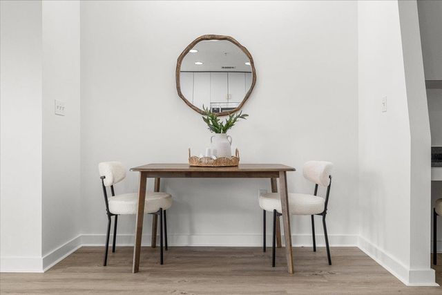 360 Nueces ST 2807, Austin, TX 78701