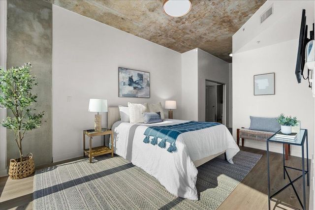 360 Nueces ST 2807, Austin, TX 78701