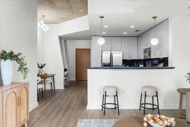 360 Nueces ST 2807, Austin, TX 78701