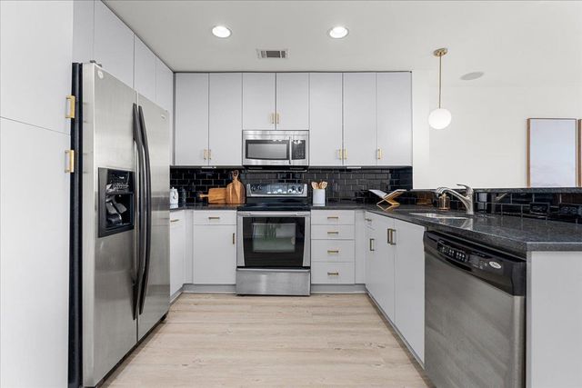 360 Nueces ST 2807, Austin, TX 78701