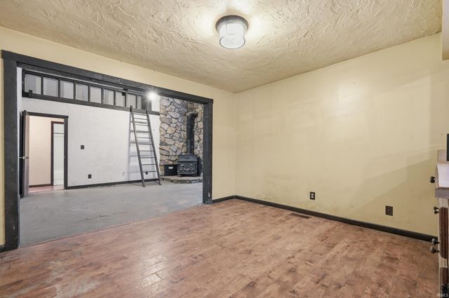 2219 N 300 E Road, Anderson, IN 46012