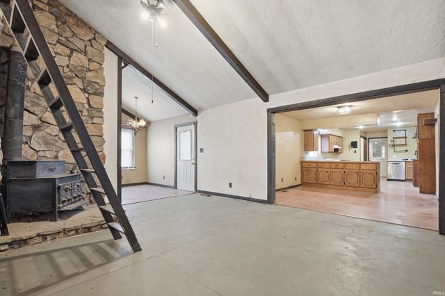 2219 N 300 E Road, Anderson, IN 46012