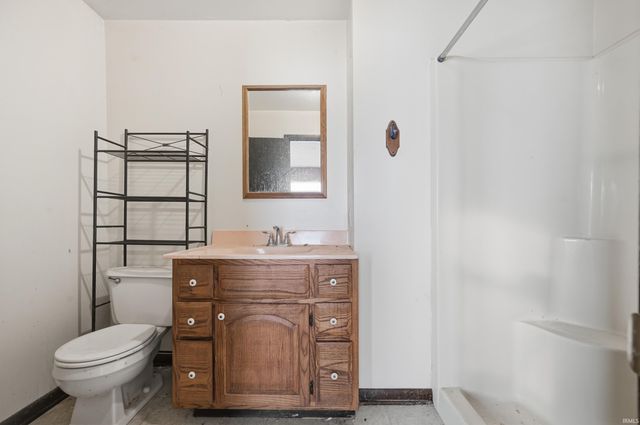 2219 N 300 E Road, Anderson, IN 46012