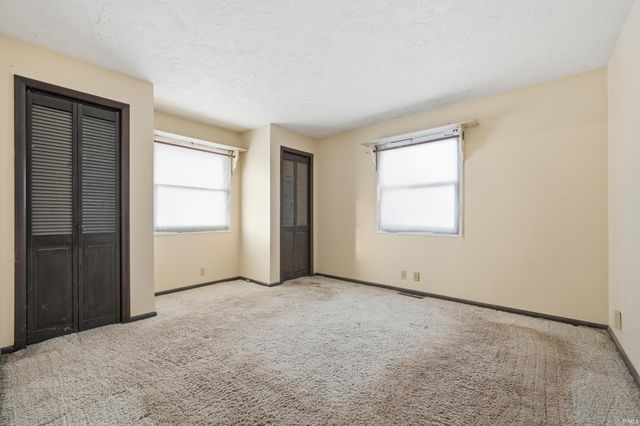 2219 N 300 E Road, Anderson, IN 46012