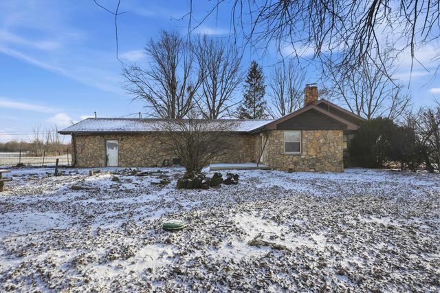 2219 N 300 E Road, Anderson, IN 46012