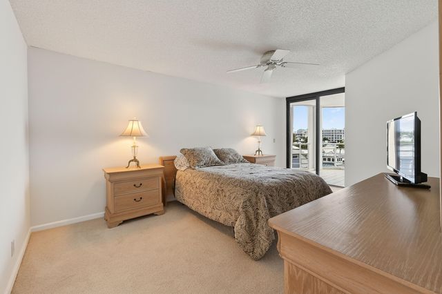 176 Helios Drive 401, Jupiter, FL 33477