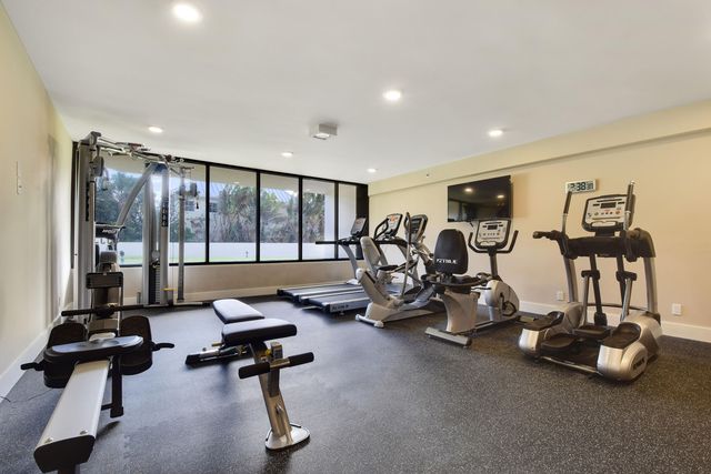 176 Helios Drive 401, Jupiter, FL 33477