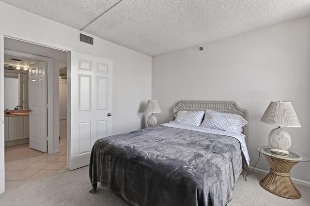 176 Helios Drive 401, Jupiter, FL 33477