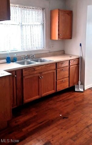 469 E Euclid Avenue, Salem, OH 44460