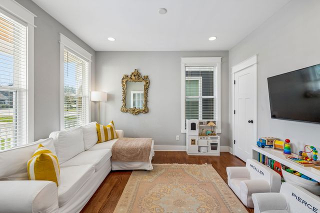 435 Westboro Dr, Nashville, TN 37209