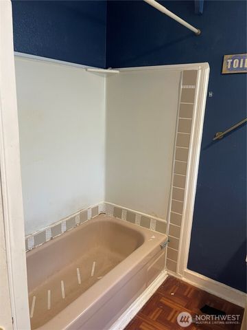 16460 Scandia Road NW, Poulsbo, WA 98370