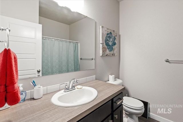 5333 N Adale Ave, Meridian, ID 83646