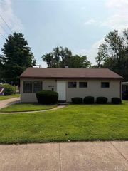 804 Royal Heights Road, Belleville, IL 62226