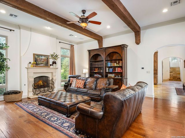 222 Farne Castle, Shavano Park, TX 78249