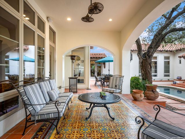 222 Farne Castle, Shavano Park, TX 78249