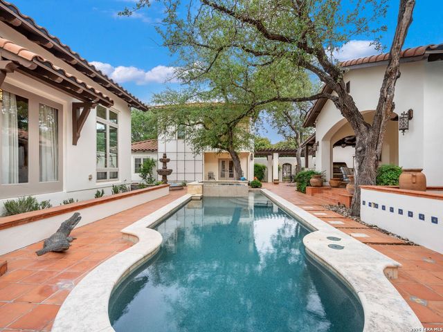 222 Farne Castle, Shavano Park, TX 78249