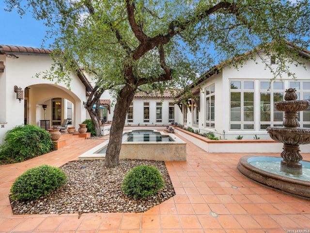 222 Farne Castle, Shavano Park, TX 78249