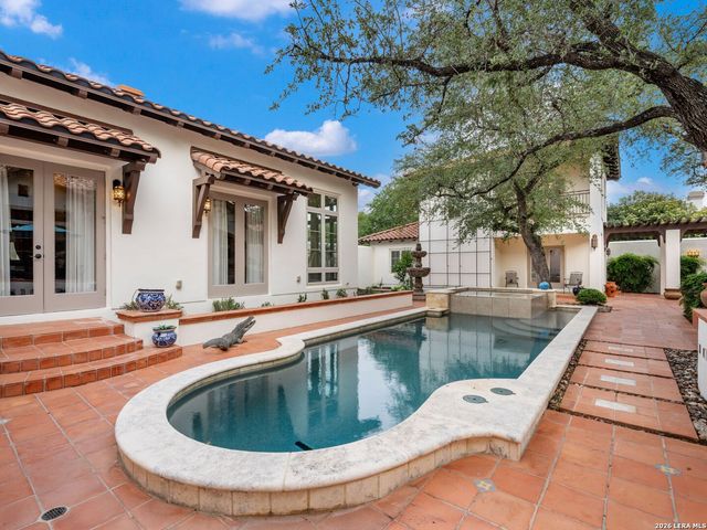 222 Farne Castle, Shavano Park, TX 78249